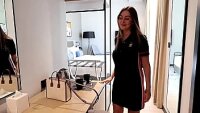 Linsul pizdei pe ea o excita cel mai mult dintre toate tipurile de sex